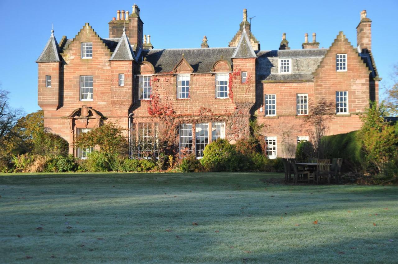 Carnell Country Estate & Holiday Cottages In Ayrshire Hurlford Экстерьер фото